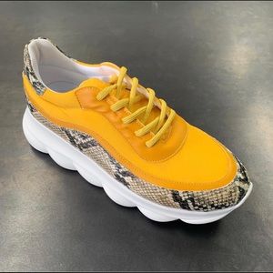Hot Hot kicks🛍